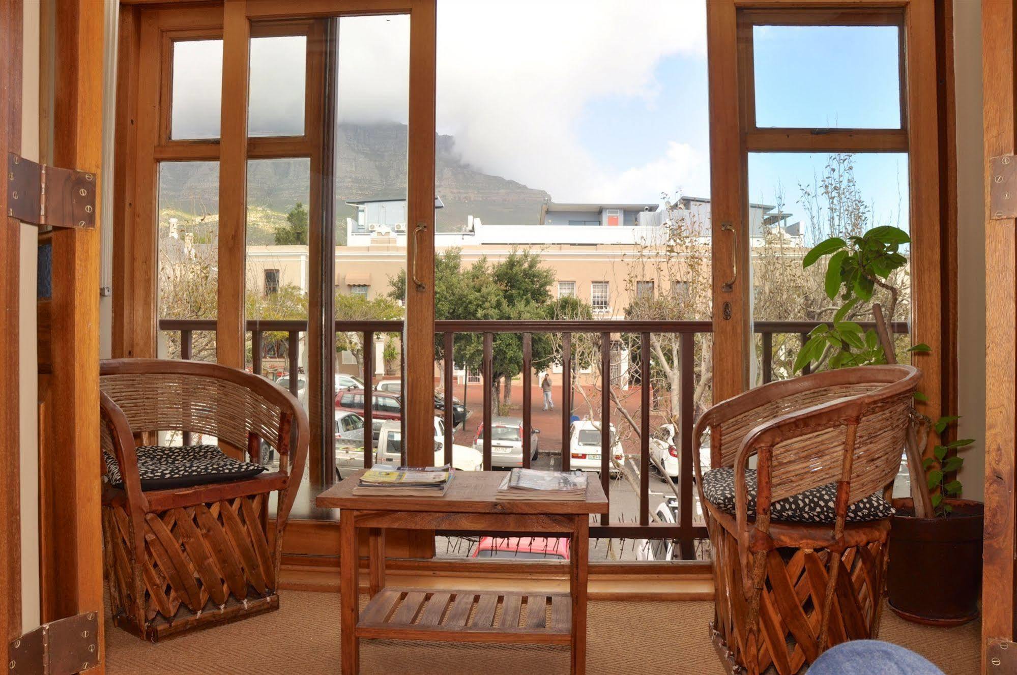 Ikhaya Lodge Κέιπ Τάουν Εξωτερικό φωτογραφία